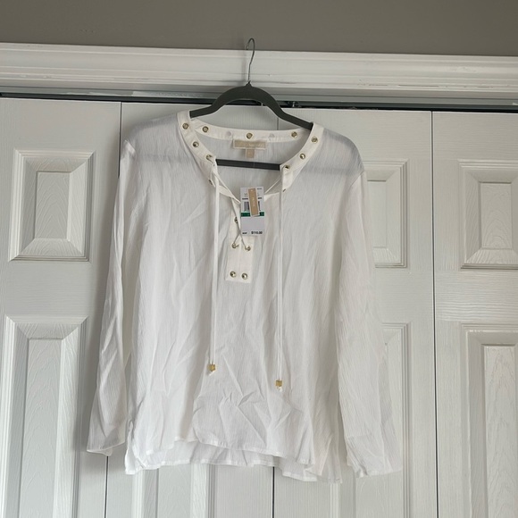 Michael Kors white with gold detail linen like lightweight, long sleeve - Picture 1 of 8